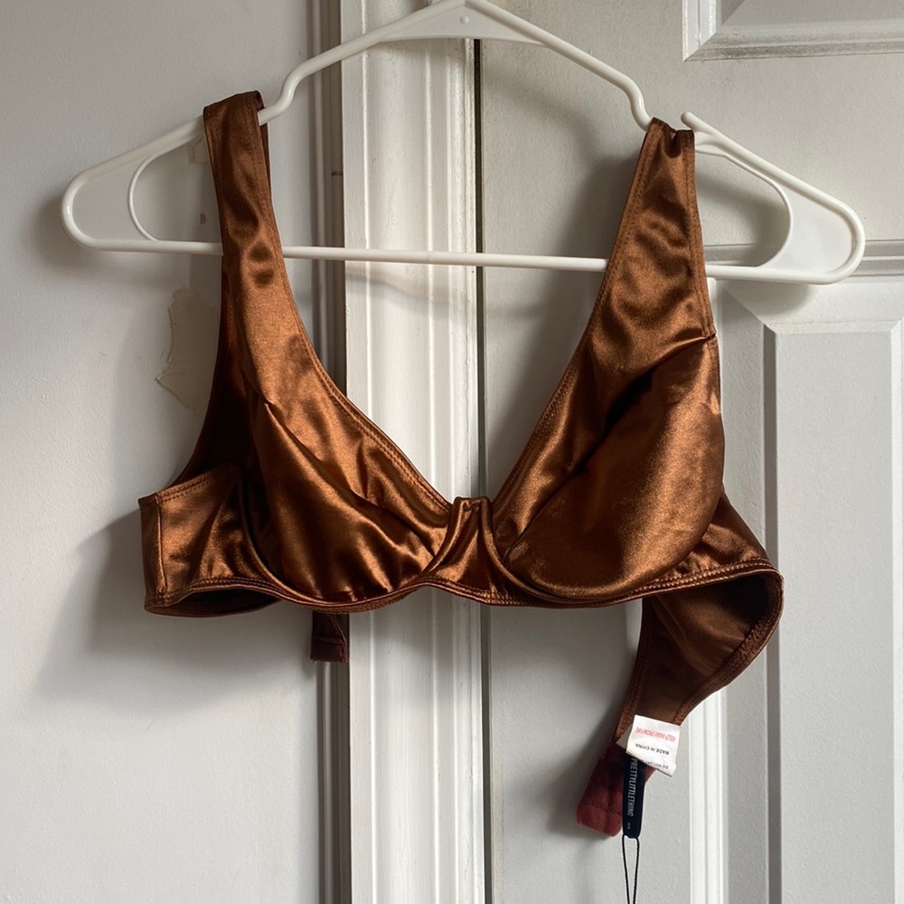 Silk textured brown bra from pretty little thing